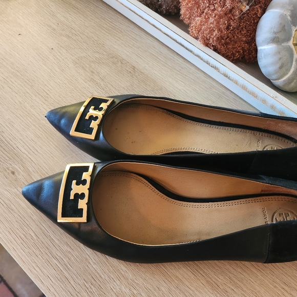 Tory Burch Gigi Flats - Picture 3 of 4